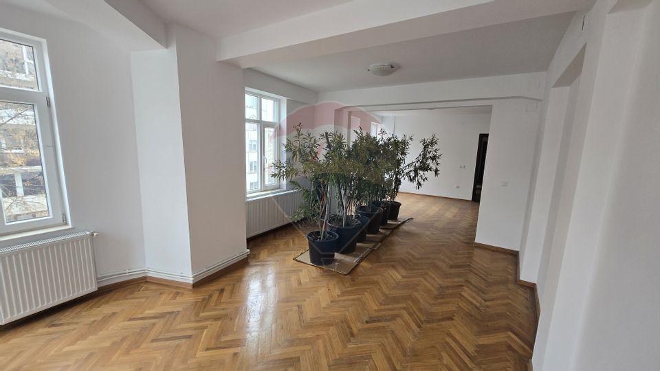 Apartament de închiriat în Centrul Vechi al Craiovei
