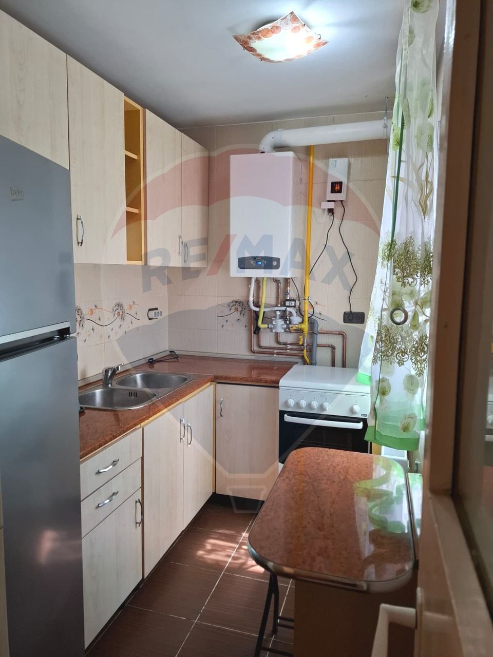 Garsonieră de închiriat, cu centrală termică, zona Voinicilor Micălaca