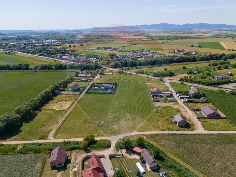 Land 597sqm Bod / Strada Garii