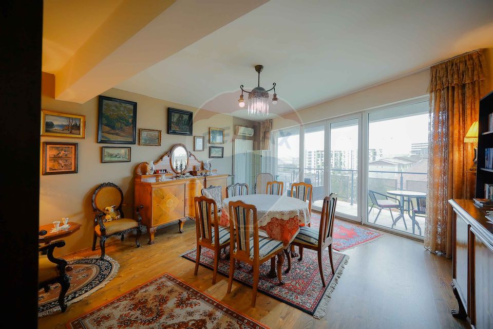 Apartment with terraces and open view, for quiet living