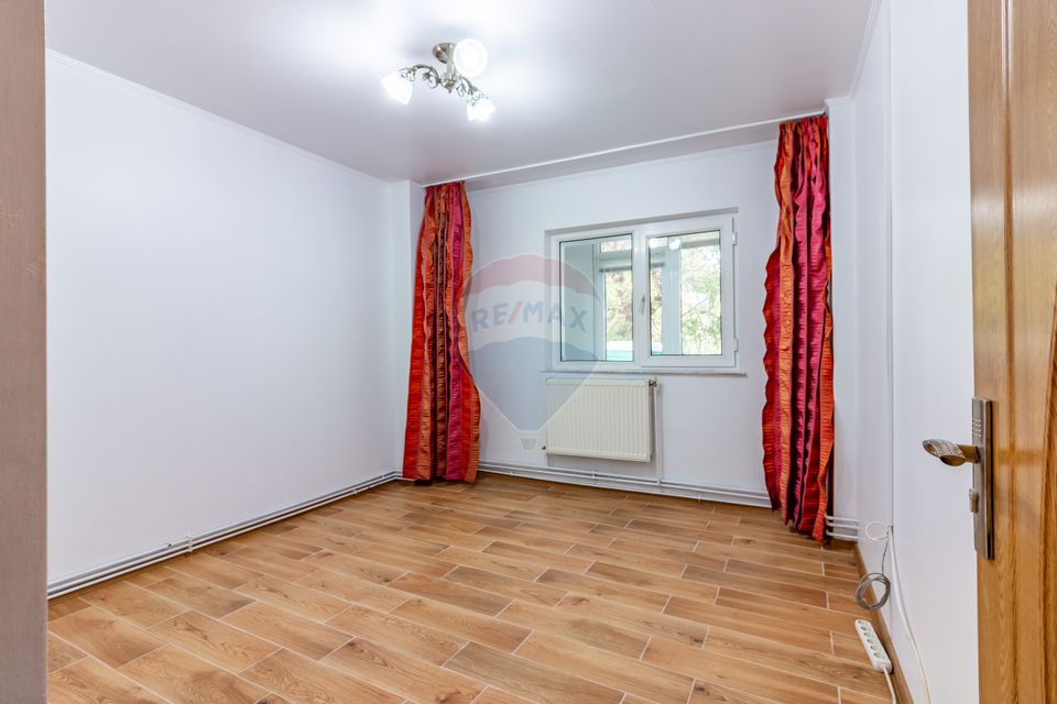 Apartament cu 2 camere de vânzare în zona Tei