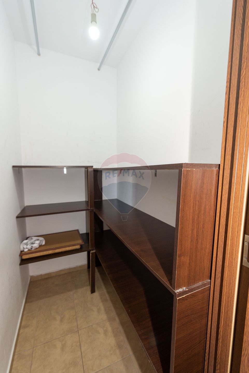 Apartament cu 2 camere de vanzare, 53mp, metrou 1 Decembrie , 2016