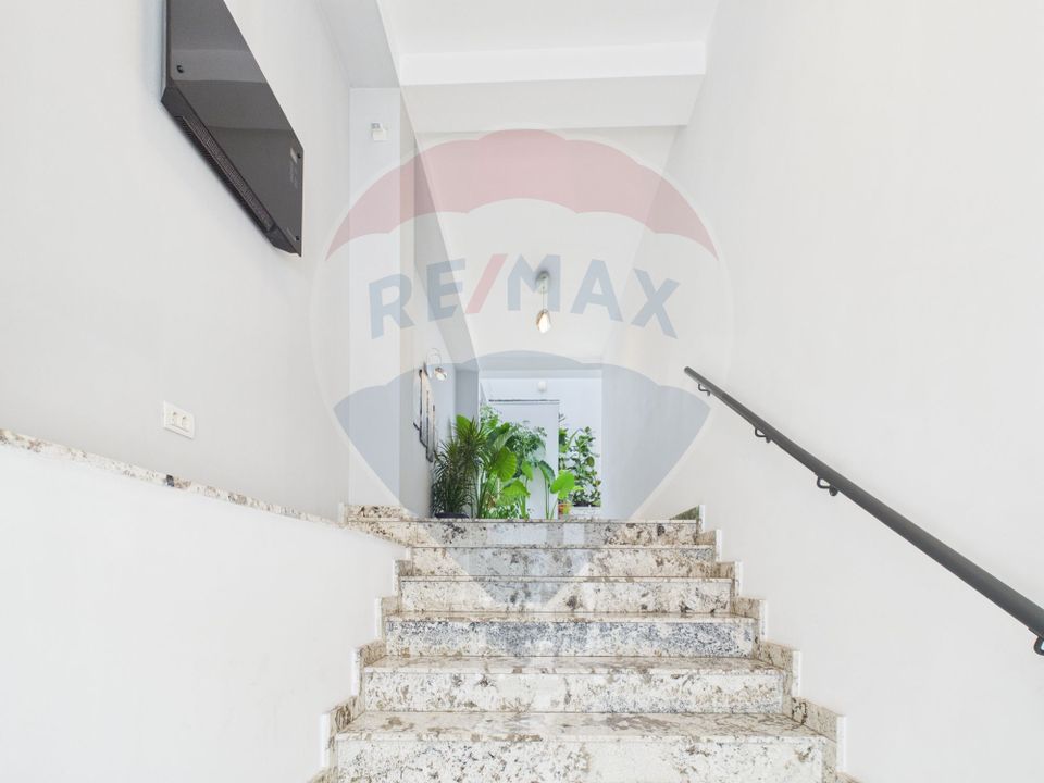 5 room Apartment for sale, Magheru area