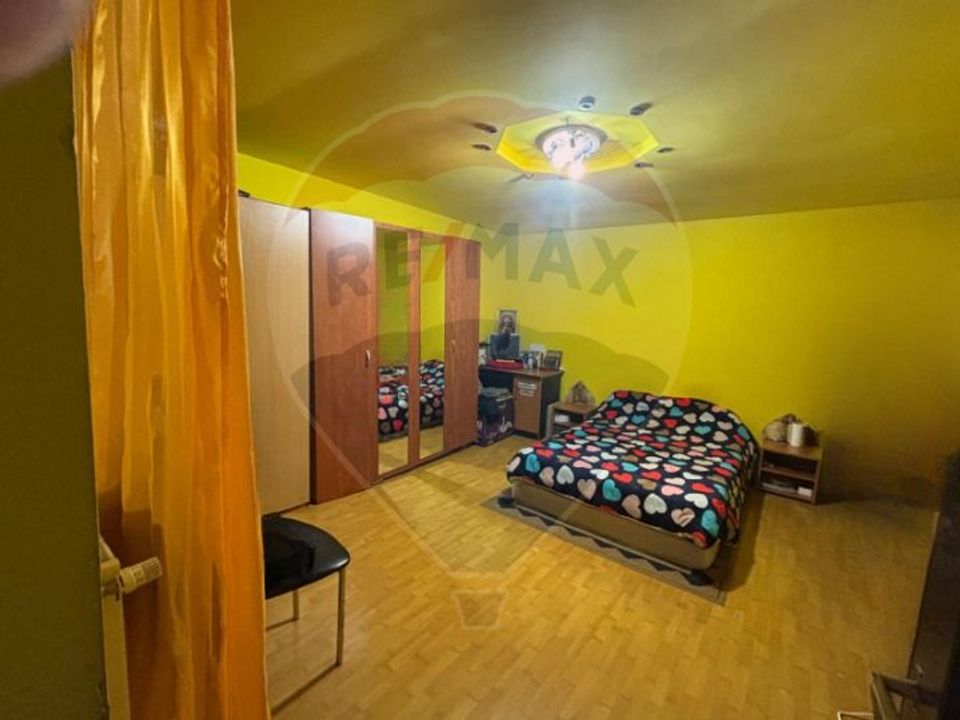 Casă spațioasă cu garaj - Mogoșoaia, foarte aproape de Podul Mogoșoaia