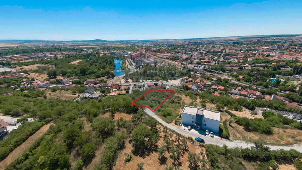 De vânzare Teren în Oradea, cu panoramă, 4506 mp, zona Dealuri