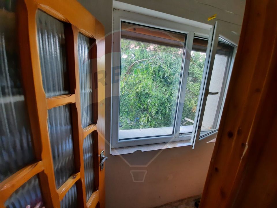 Apartament cu 2 camere de închiriat în zona Sud