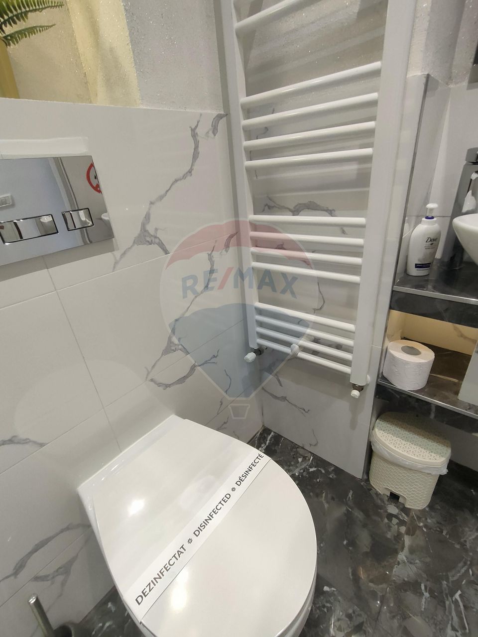 Garsoniera de vanzare!