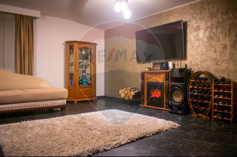 Casă / Vilă cu 5 camere de vânzare