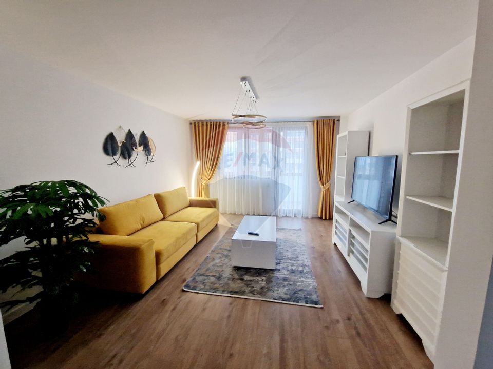 Apartament cu 3 camere de vânzare în Cartier Tei