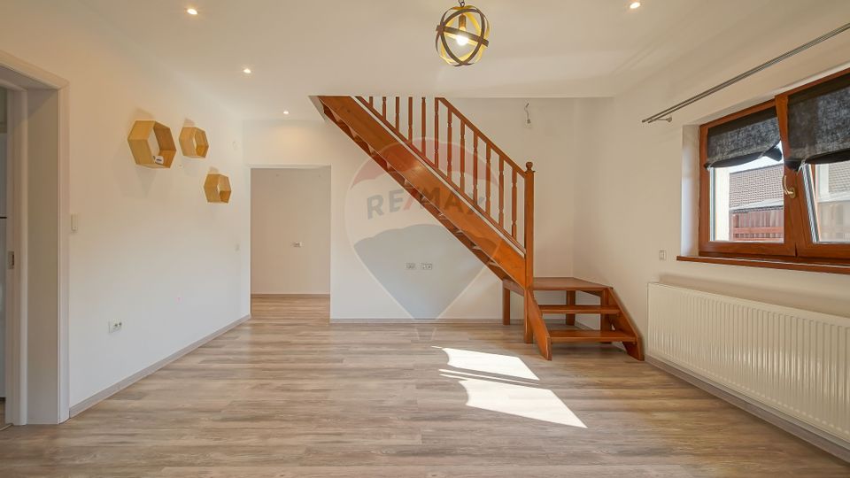 Refugiul tău de lângă Brașov – Casă P+M în cartierul Izvor, Tralungeni