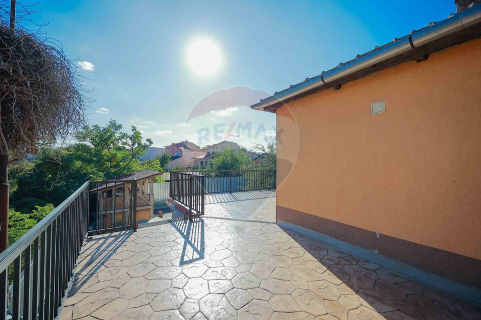 Casă cu 4 camere de vânzare în  zona Dealuri Oradea