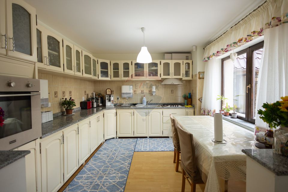 340sq.m Proprietate specială for sale