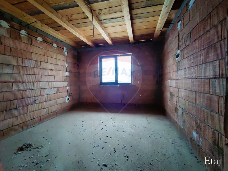 6 room House / Villa for sale, Central area