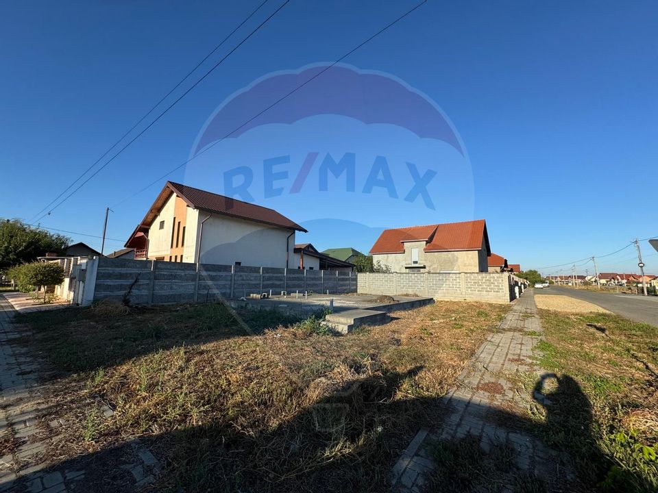 Land 251sqm Vladimirescu / Strada 13