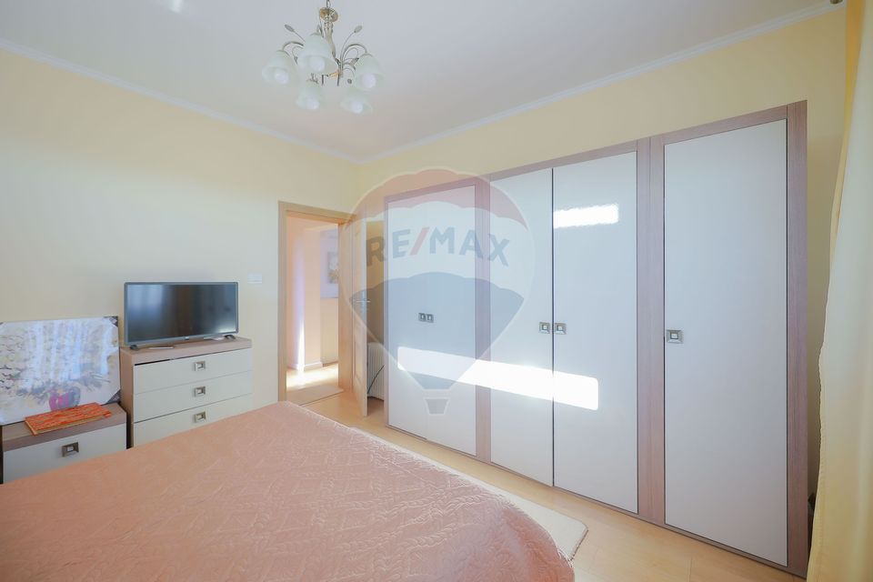 5 room House / Villa for sale