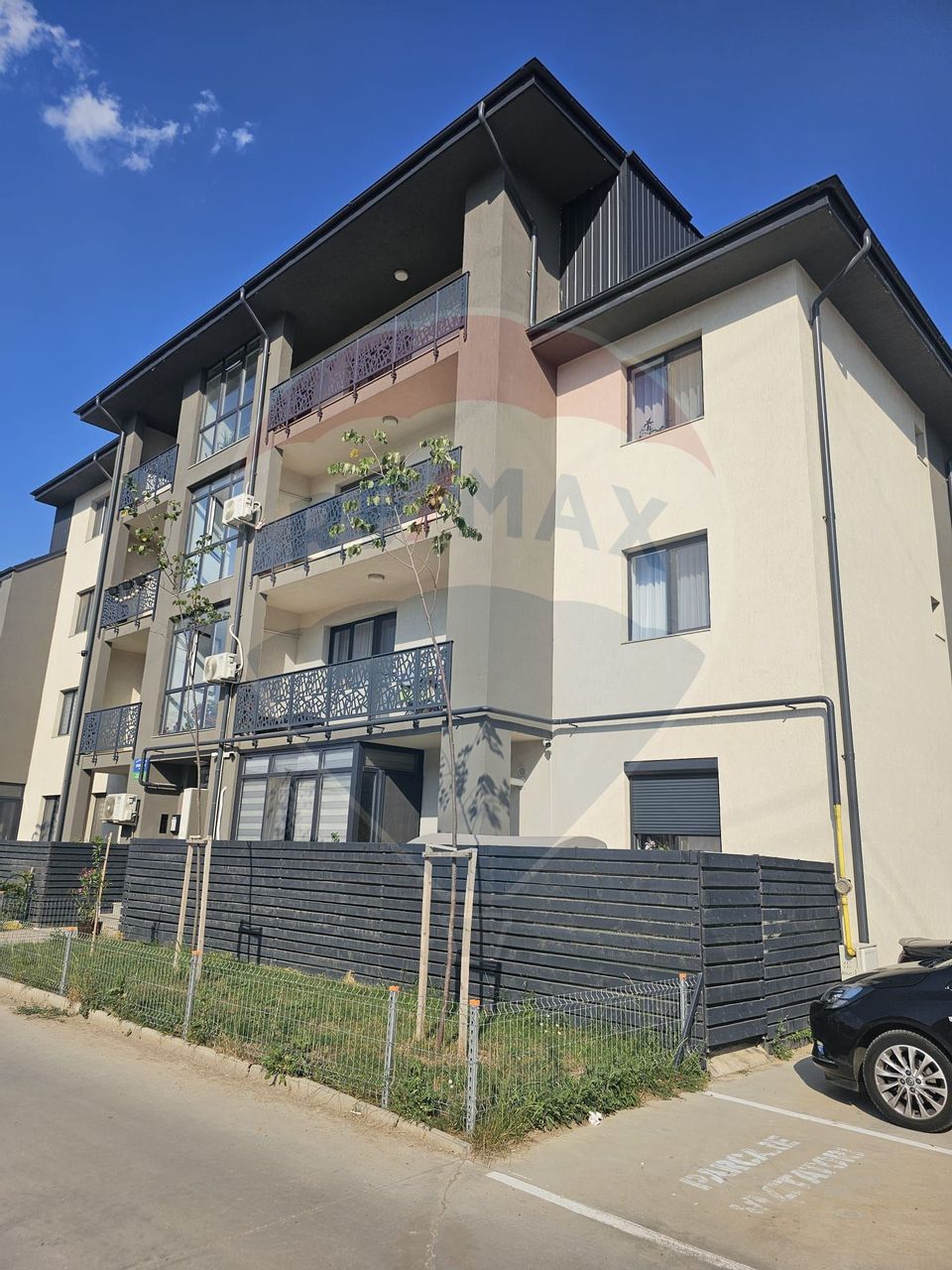 Apartament cu 2 camere de vânzare cu gradina - Fundeni