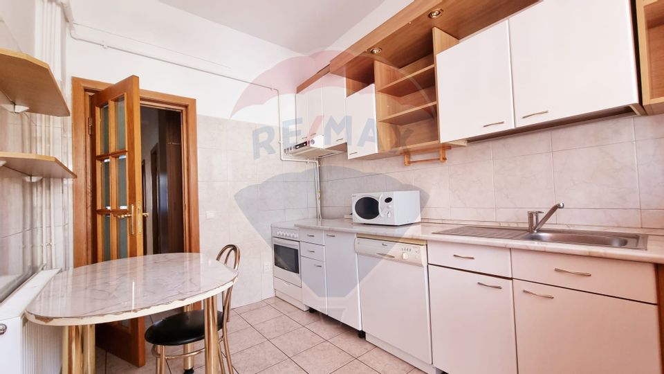 4 room Apartment for rent, Calea Victoriei area
