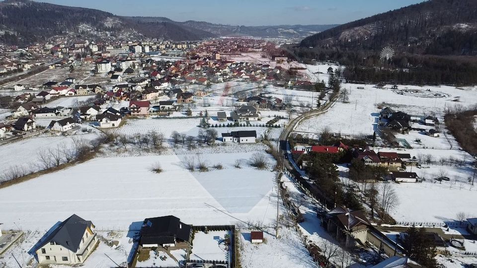 Teren intravilan 1081 mp + construcție 230 mp – Gura Humorului,