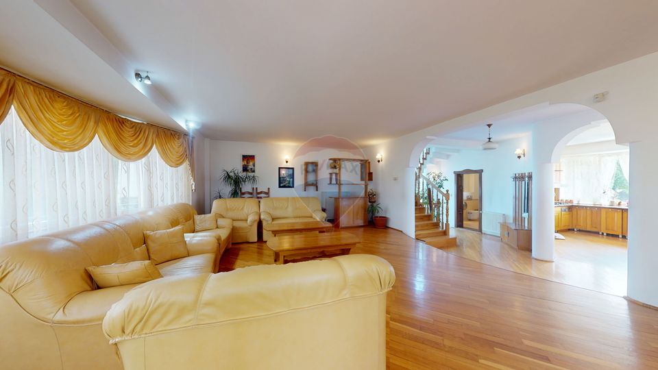 Vilă premium | 7 camere | Teren 2418 mp | Ghimbav Livada