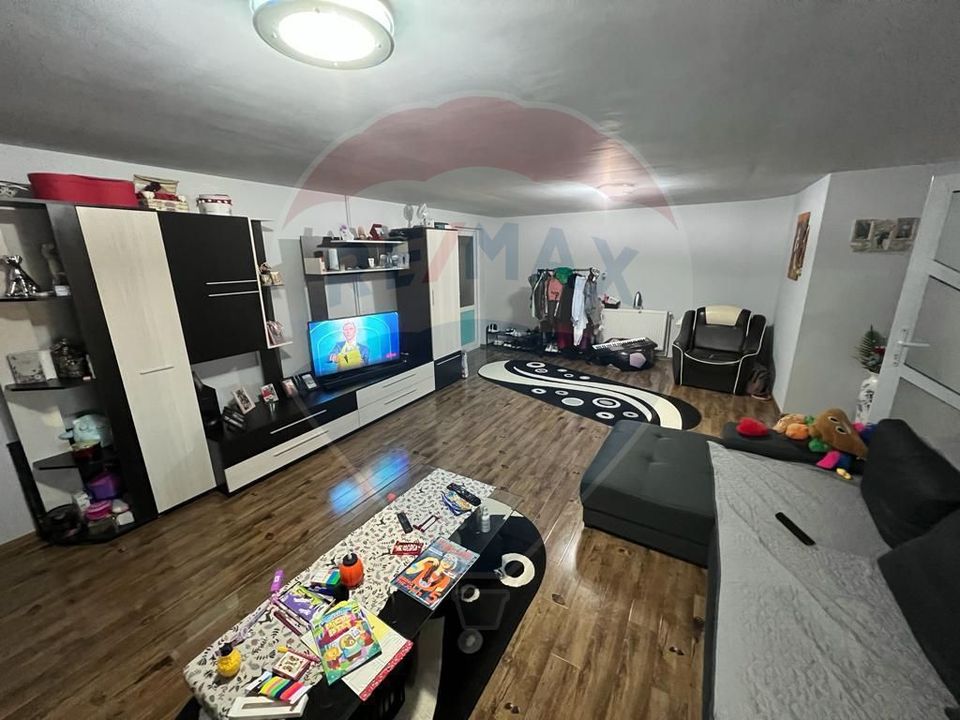 4 room House / Villa for sale