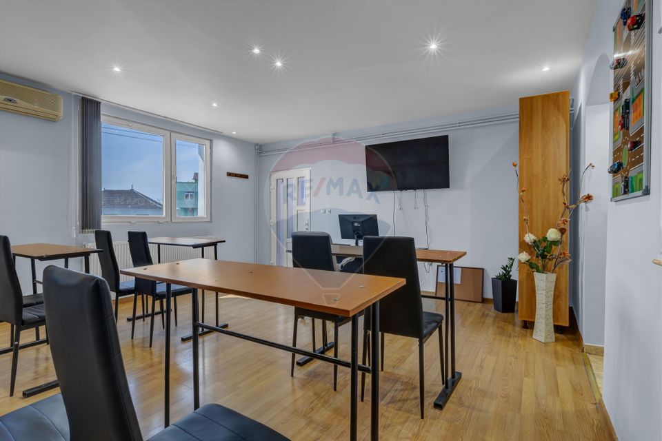 8 room House / Villa for sale, Ultracentral area