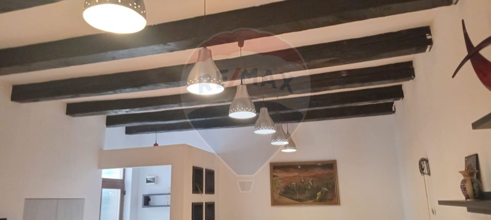 4 room House / Villa for sale, Central area