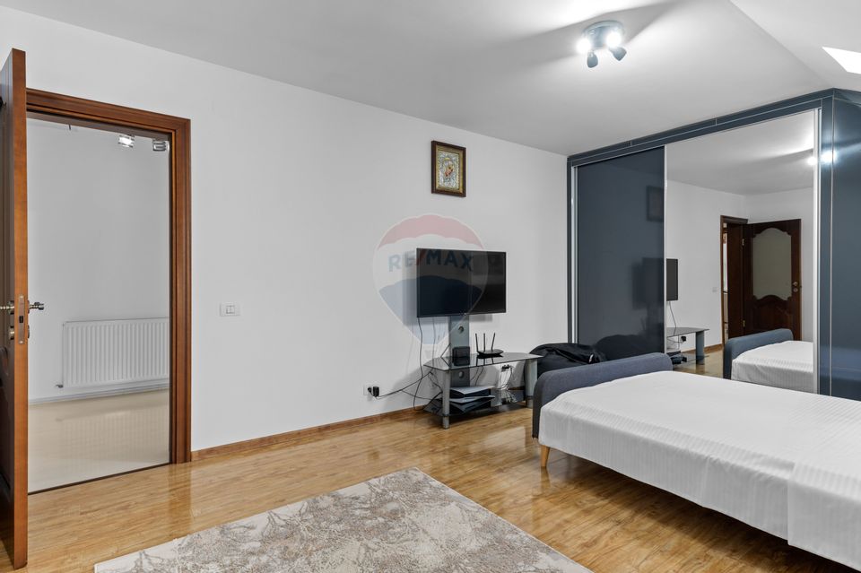 9 room House / Villa for sale, Colentina area