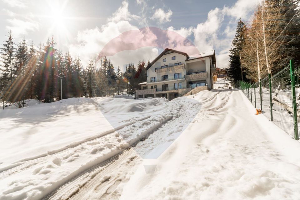 22 room Hotel / Pension for sale