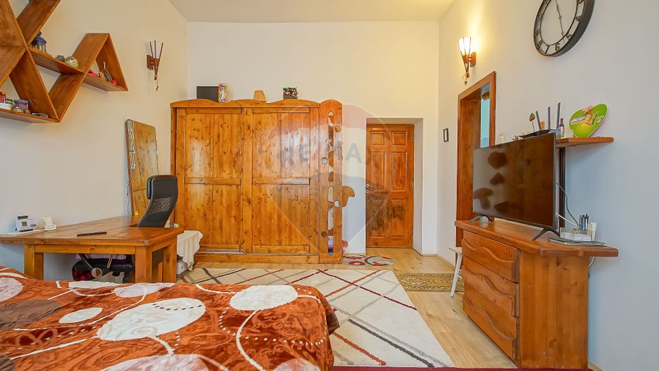 Comision 0% | Garsonieră la casă, curte comună– Matei Basarab