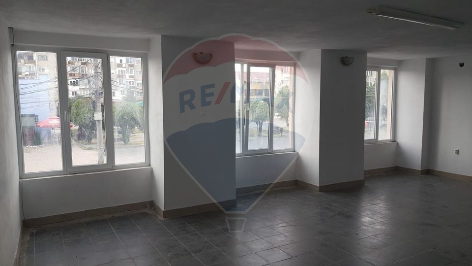 340sq.m Commercial Space for rent, Central area