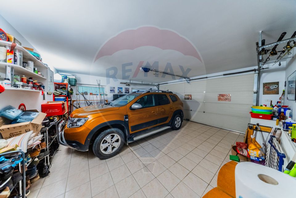Vilă cu 4 camere de vânzare 921 mp zona Subcetate,Arad