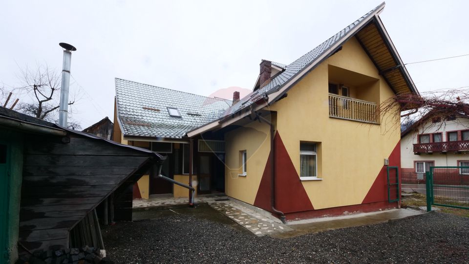 6 room House / Villa for sale