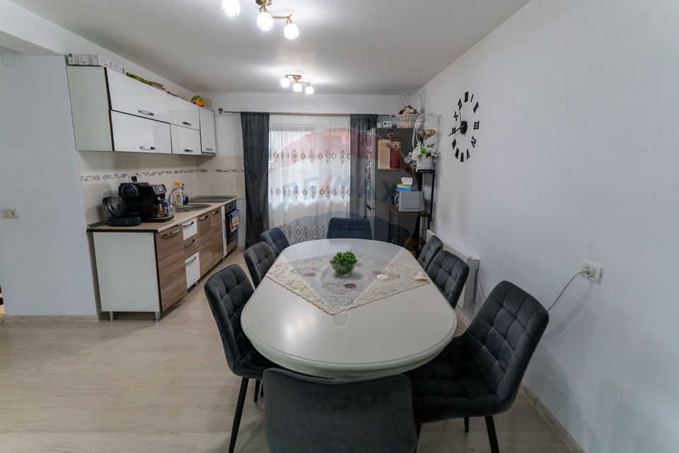 Casă / Vilă deosebita de vânzare, Hateg jud. Hunedoara