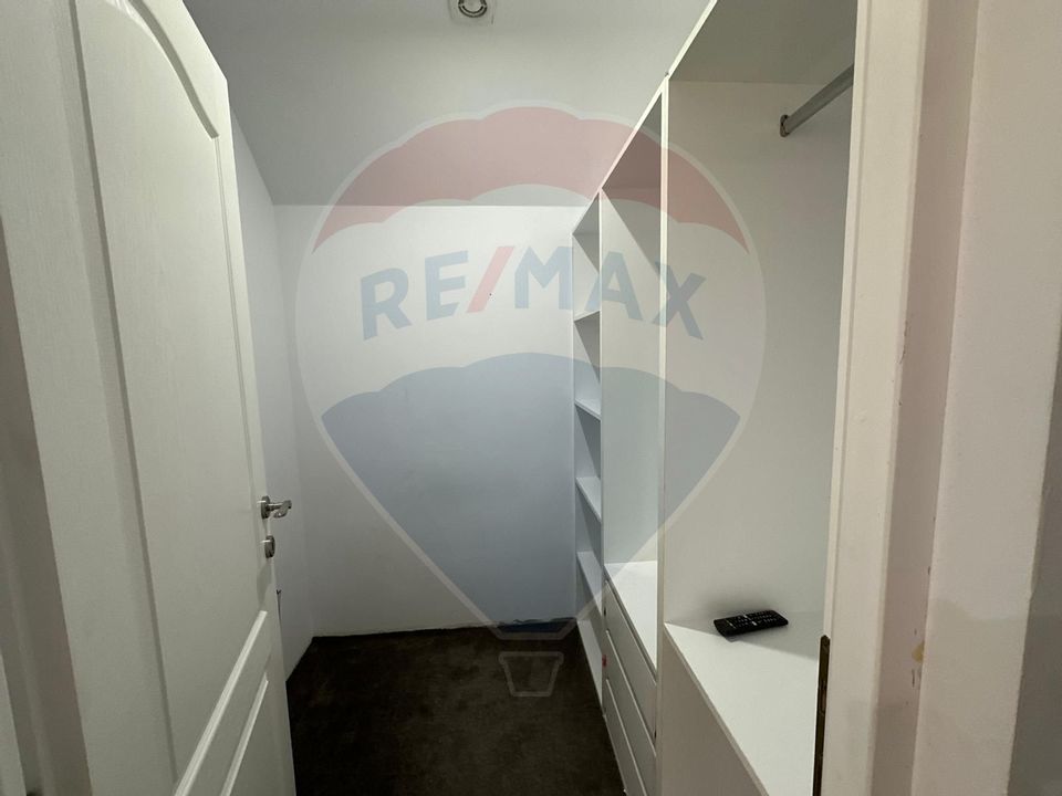 Casă / Vilă cu 5 camere de închiriat