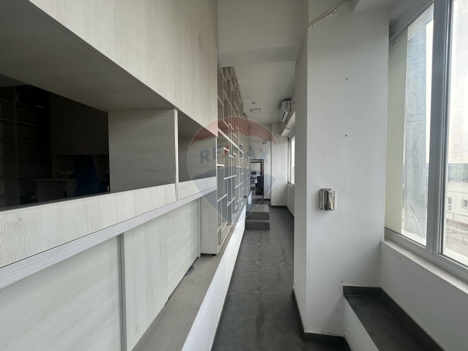 700sq.m Office Space for sale, Sud-Vest area
