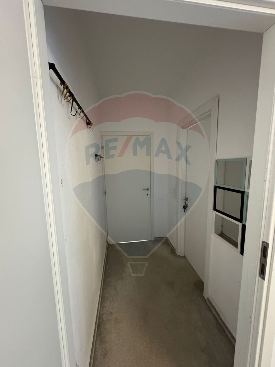 Oportunitate!Apartament modern cu terasă de 100 mp cu spațiu comercial