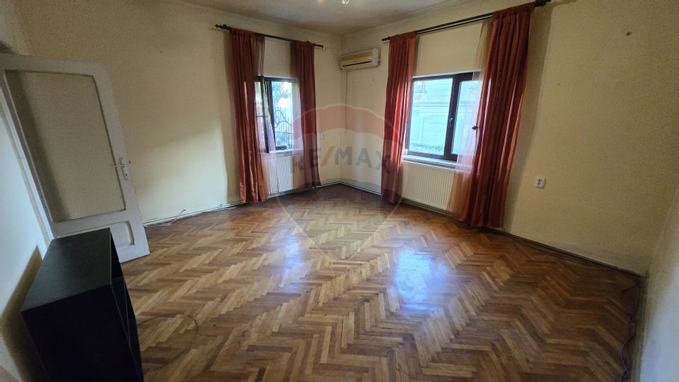 6 room House / Villa for sale, Ultracentral area