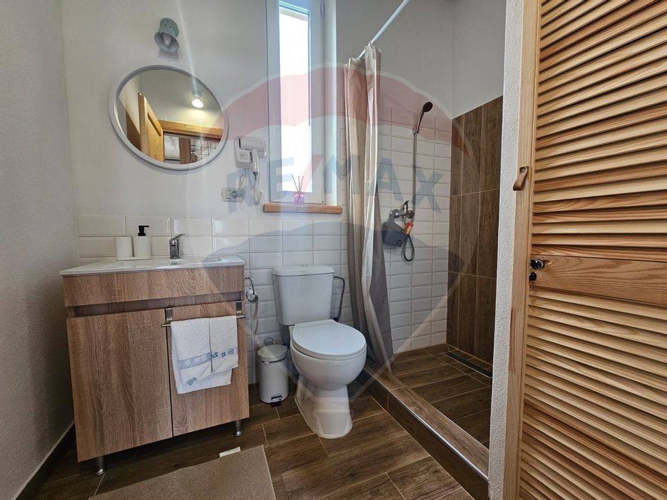 Casă / Vilă cu 4 camere de vânzare Vadu Constanta