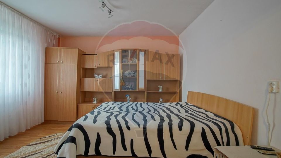 7 room House / Villa for sale