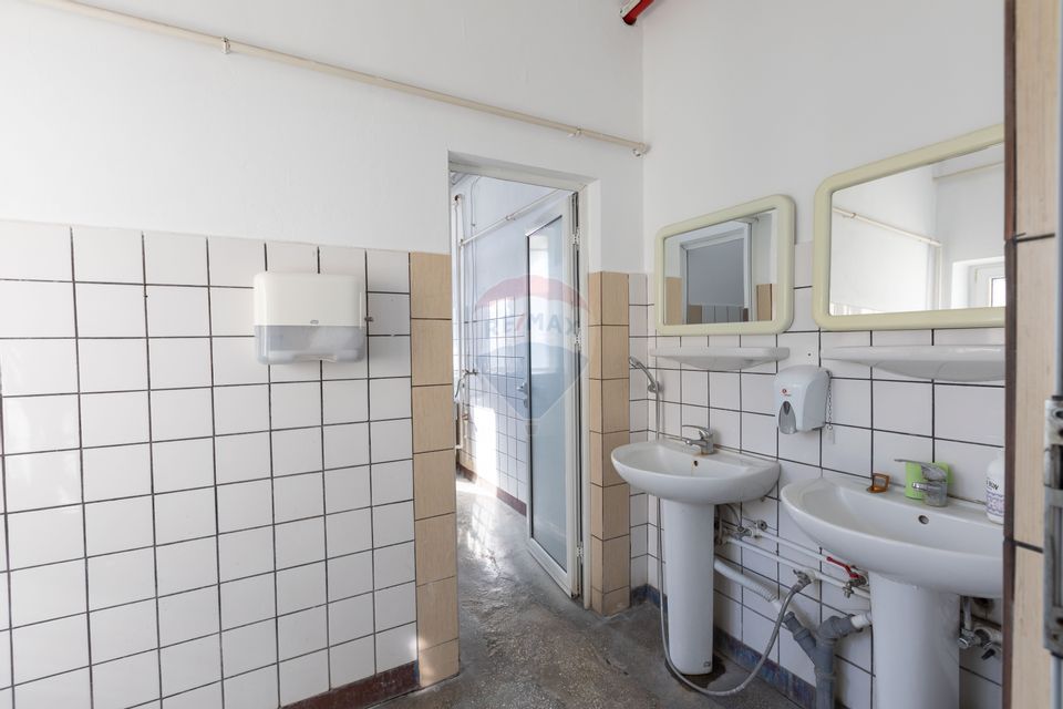 940sq.m Commercial Space for rent, Serbanesti area
