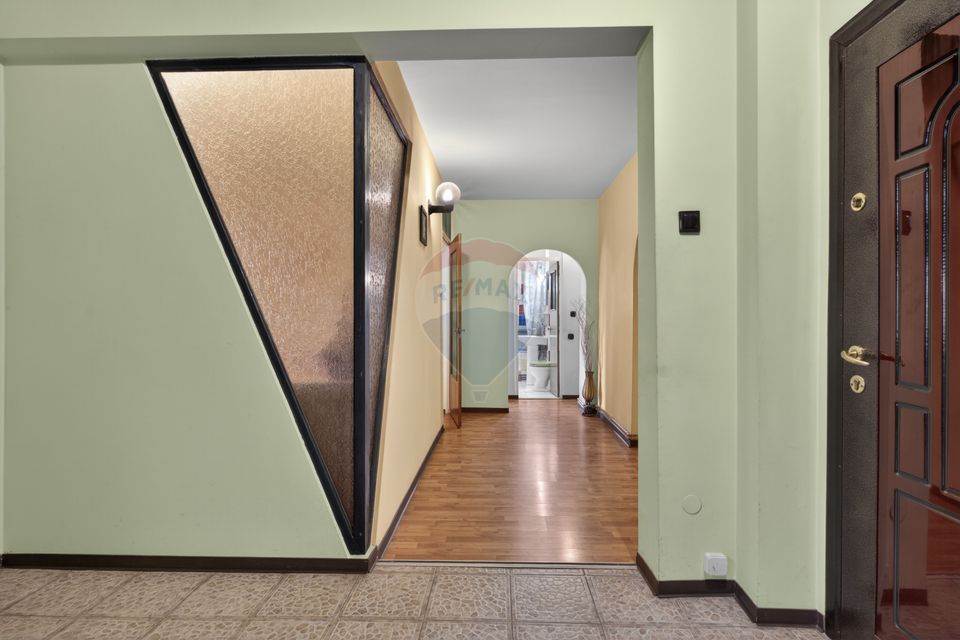 Apartament pe malul Mureșului cu 2 camere, etaj 2, 0% comision