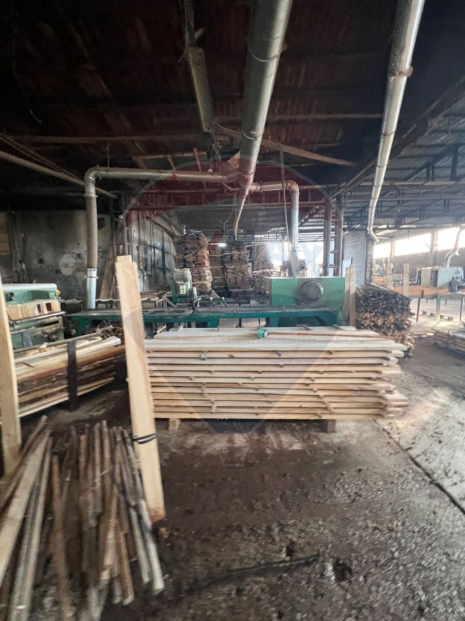 Spațiu industrial de 7,756mp de vânzare