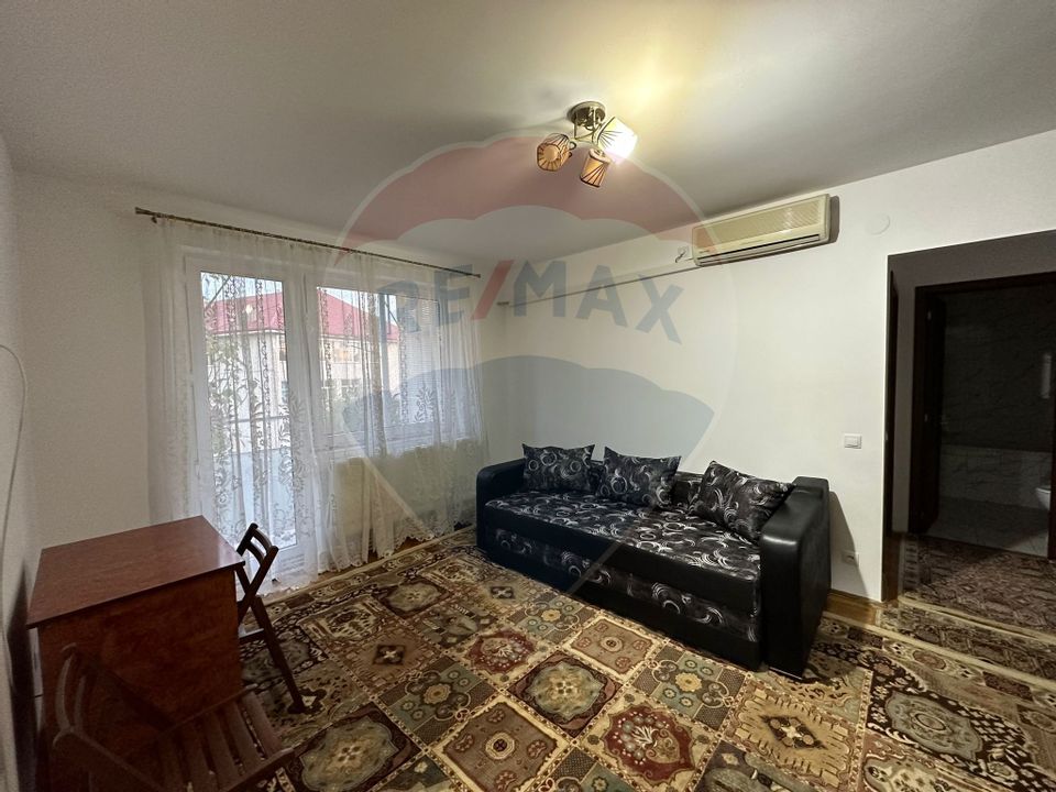 Apartament cu 2 camere de închiriat în zona Central