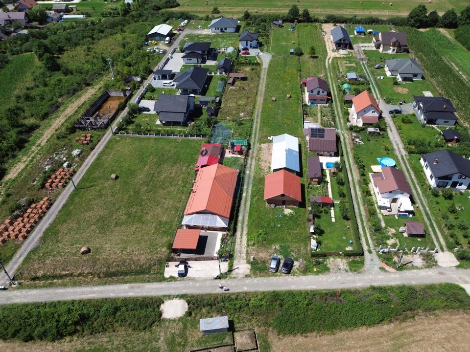 Casa 90m2 cu hala 120 m2 si 8 ari de teren de vanzare in CATALINA