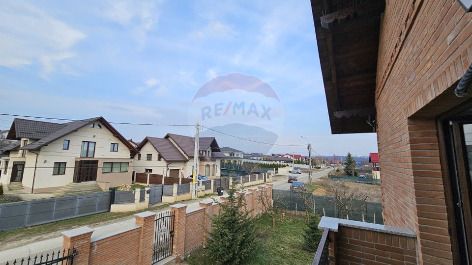 Casă / Vilă de lux, Scheia, Suceava