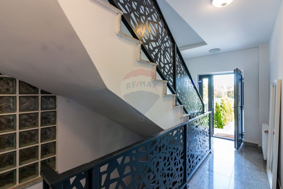 Apart. 5 rooms | ground floor | New Bucharest | 158 sqm | 2020 | yard