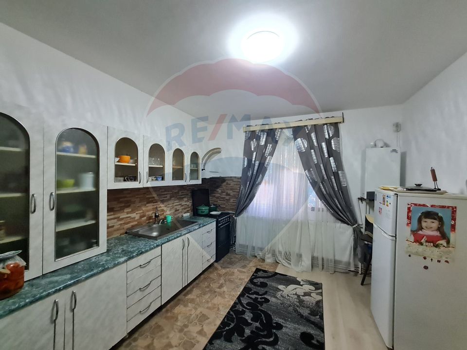 5 room House / Villa for sale, Central area