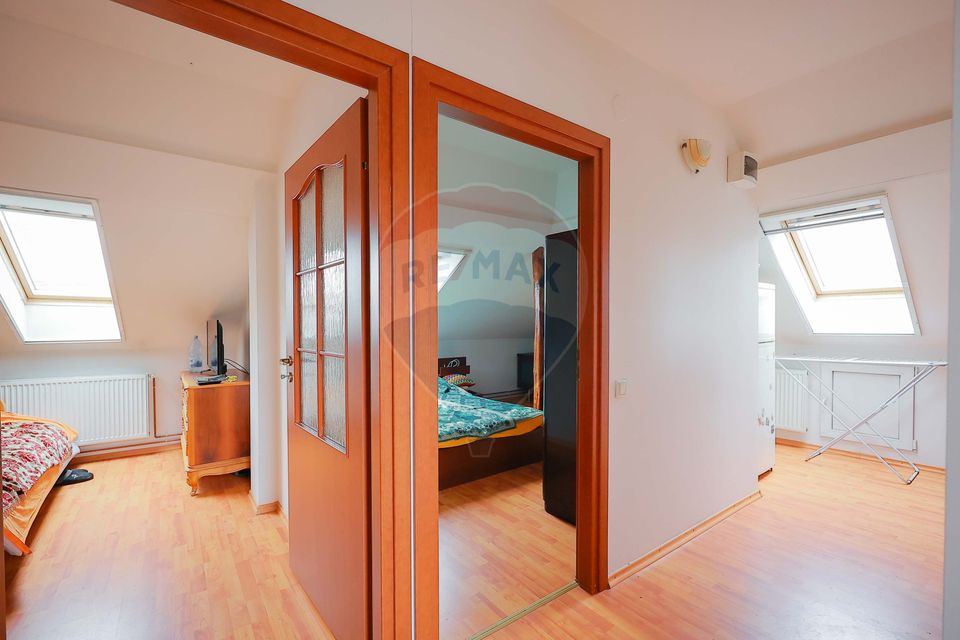 Apartament cu 2 camere, de închiriat, la casă, în Ioșia