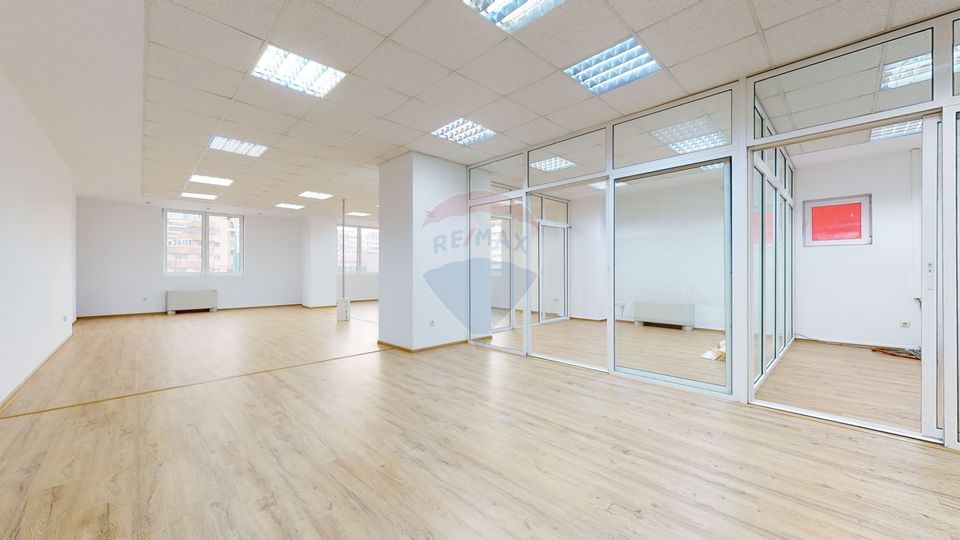 Birou de închiriat în Brașov, în Clădirea de birouri Green Center