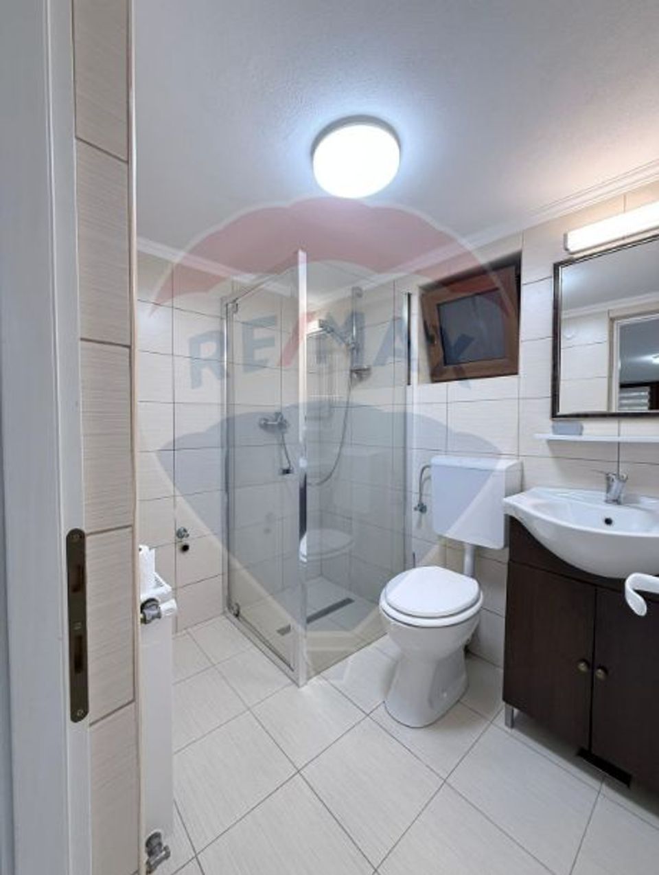 Apartament Spațios și Luminos în Zona Centrală-Inchiriere